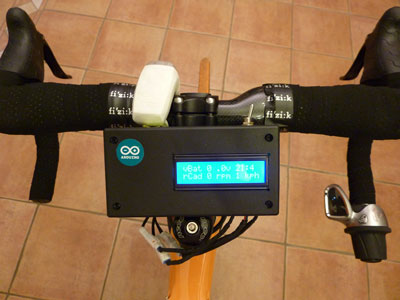 Logger2 installed on the handlebars stem